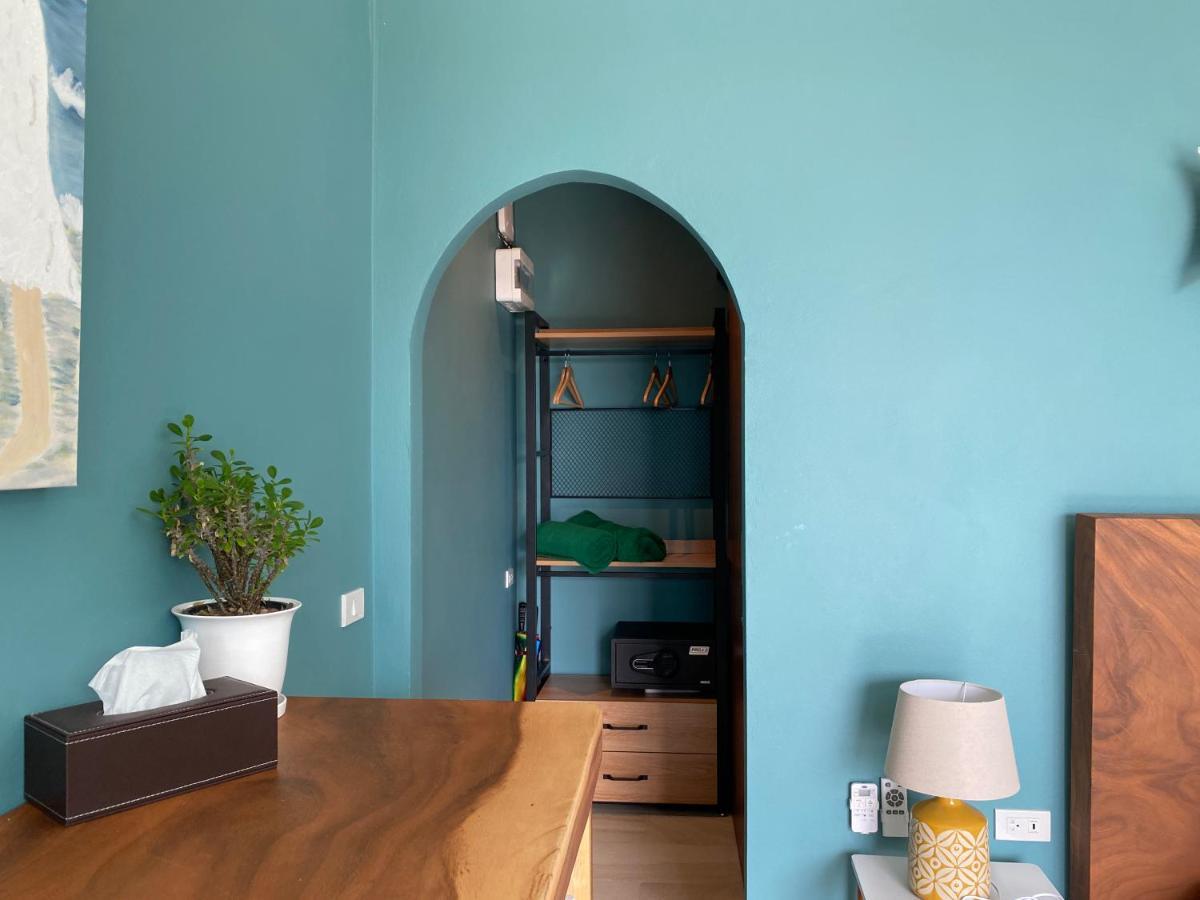 Hotel Le Petit Saint Tropez Khanom Esterno foto
