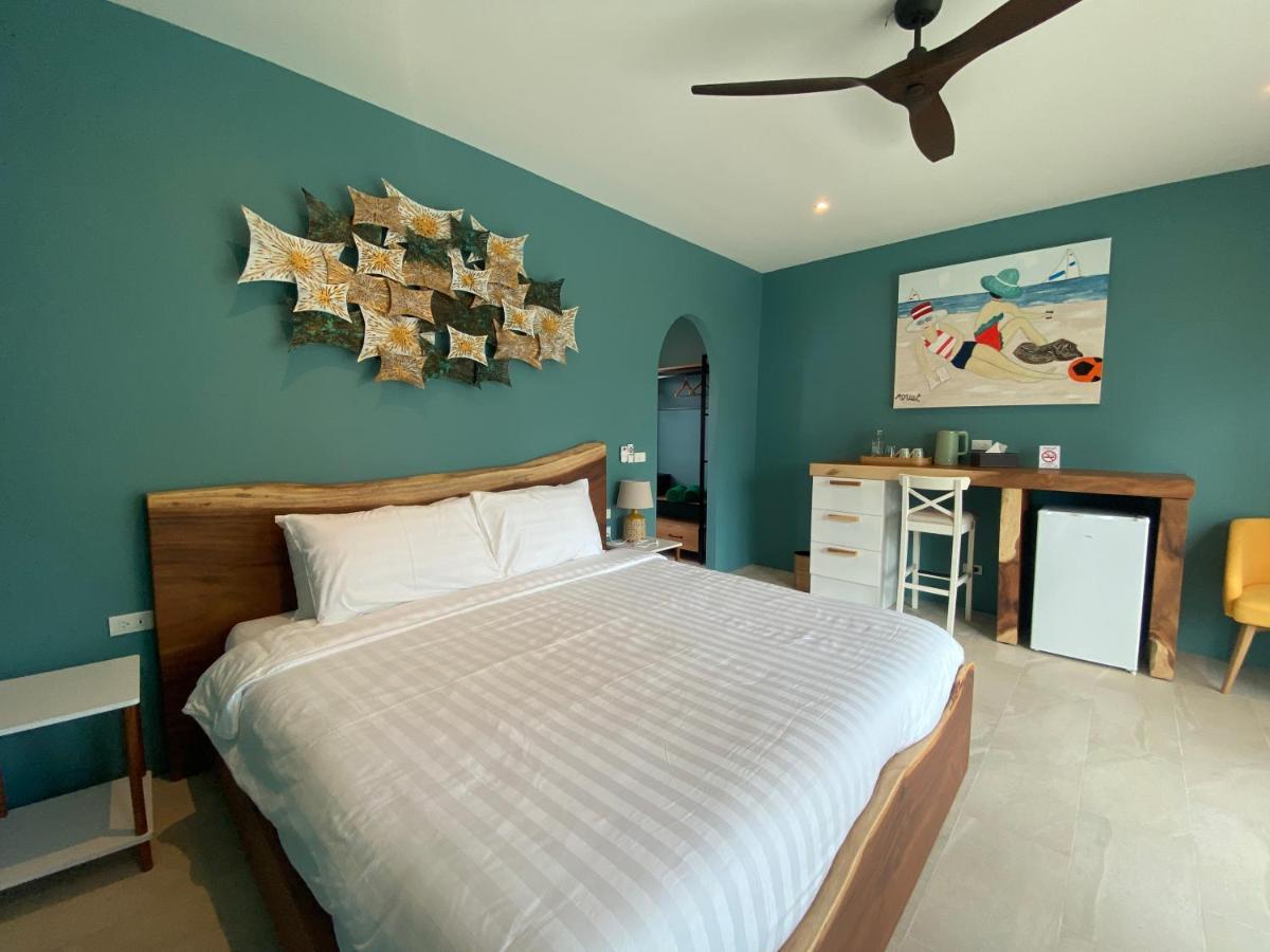 Hotel Le Petit Saint Tropez Khanom Esterno foto