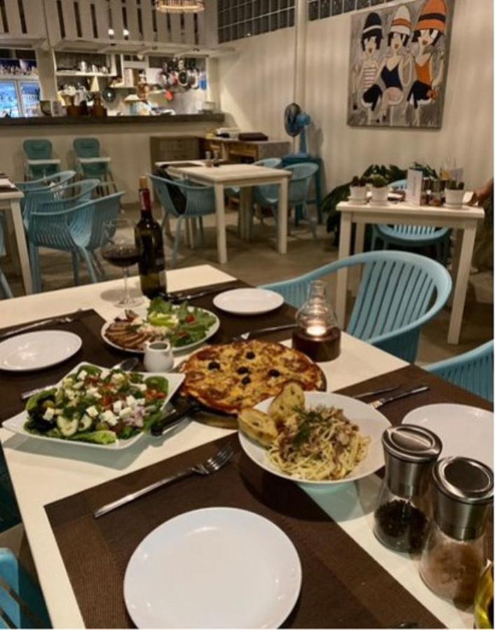 Hotel Le Petit Saint Tropez Khanom Esterno foto