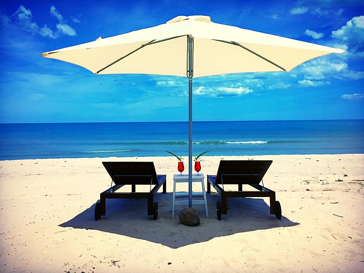 Hotel Le Petit Saint Tropez Khanom Esterno foto